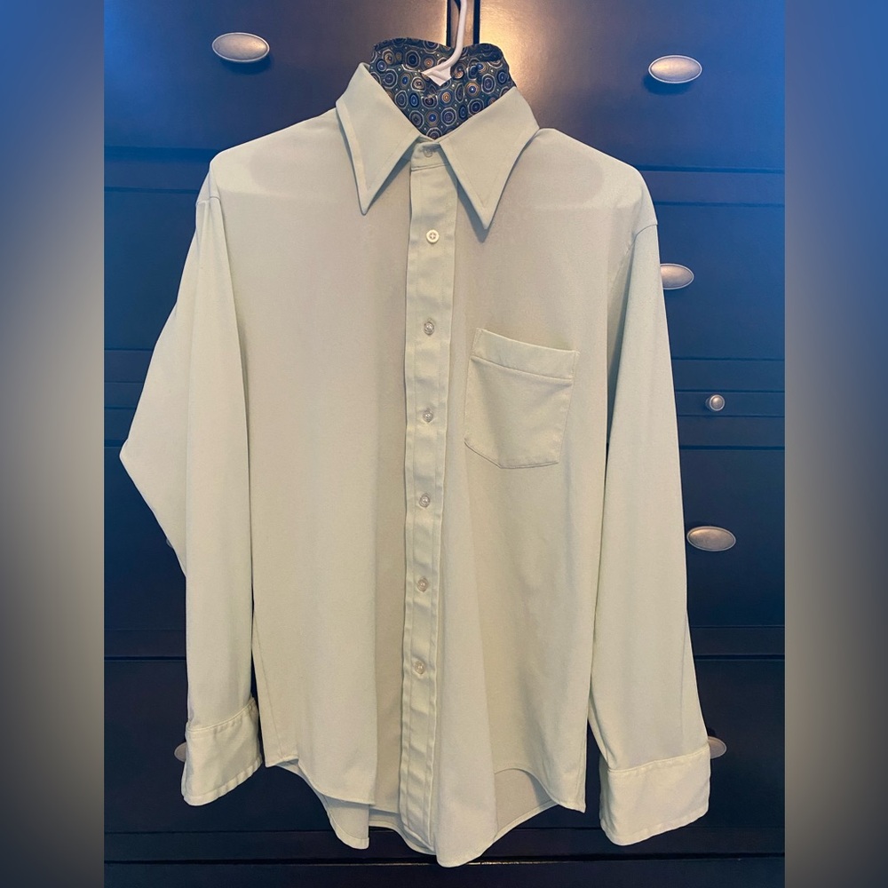 Vintage 1970s Van Heusen button down shirt with ascot tie